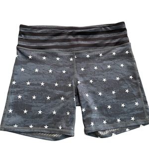 IAB MFG no ride workout shorts. Size M8. NWOT